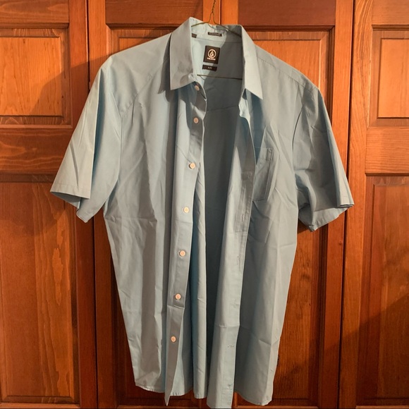 Volcom | Shirts | Volcom Button Down Shirt | Poshmark